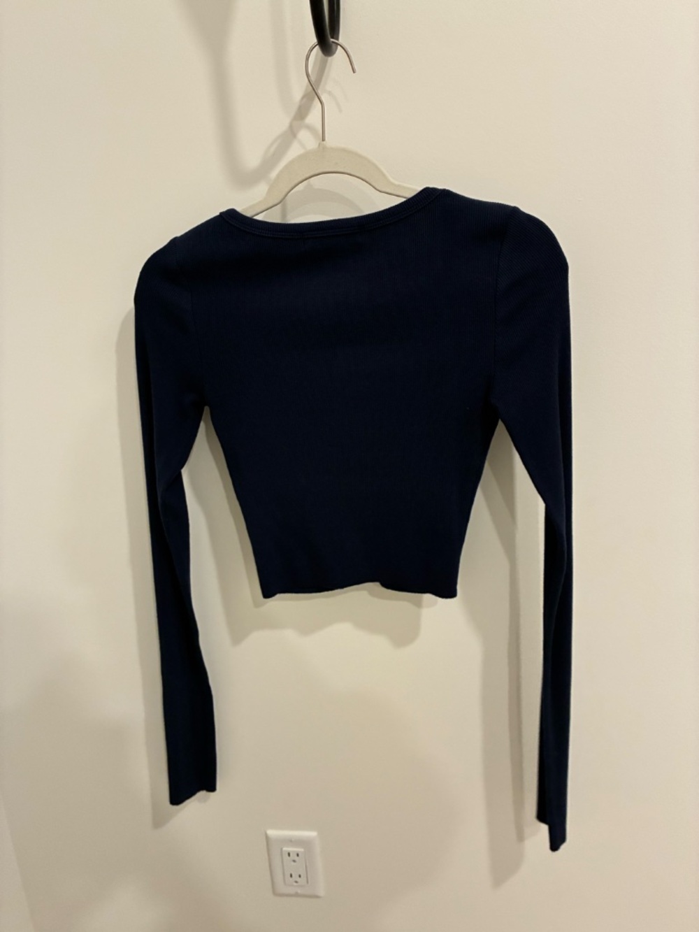 Eterne Cropped Cardigan | Butter Rib (RARE) - Picture 3 of 5